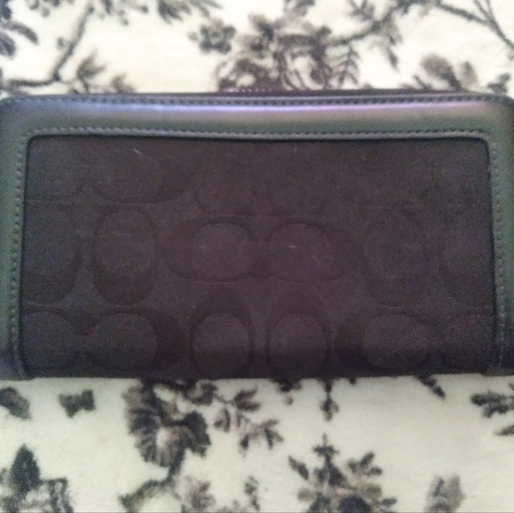 Coach Wallet - Picture 3 of 6